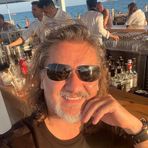 Edward Leo - Facebook