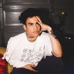 Ur mom - @edwinhornet - Instagram