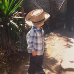 edwin samuel - @dino.with.a.hat - Instagram