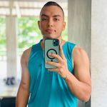 Efrain V. Velez   - @efrain12102 - Instagram