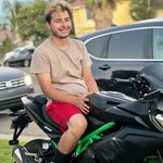 Efren Arce - @done4_2morrow - Instagram