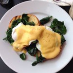 Eggs Benedict - @lesoeufsbenedicte - Instagram