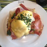 Eggs benedict fanatic - @eggs_benediction - Instagram
