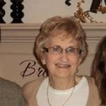 Eileen Armstrong - @eeniea717 - Instagram