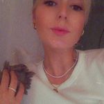 Eileen   | 23 - @eileen.barth - Instagram