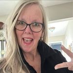Eileen Zak Buck - @eileenzakb - Instagram