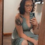 page eileen Clauss - @pageeileenclausss - Instagram