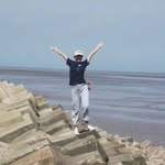 Yining Dong - @eileen_dong25 - Instagram
