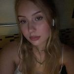 🩷 - @eileen.koe - Instagram