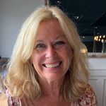 Eileen Lyons - @eileenlk22 - Instagram