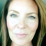 Eileen Hughes-Palmer - @eileenhughespalmer - Instagram