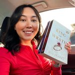 Eileen - @eileenreadsbooks - Instagram
