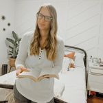 Sara Eileen - @sara_eileen_reads - Instagram