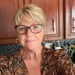 Eileen Roche Davis - @eileen.r.davis.9 - Instagram