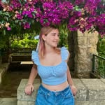Elaina Scott - @elaina.jpeg - Instagram
