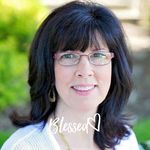 Elaine Wolfe Dennis - @cozyhomeswarmhearts - Instagram
