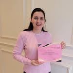 Elaine Bender - @elainebrincos.humanizados - Instagram