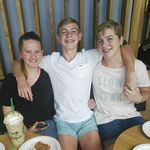 Elaine - @elaine__bender - Instagram