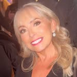 Elaine Carr - @laineycarr - Instagram