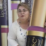 Elaine Crow - @elainesloveyourlips - Instagram