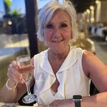 Elaine Gardner - @lainey.gardner - Instagram