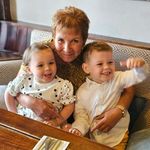 Elaine Holt - @elaine.holt.35 - Instagram