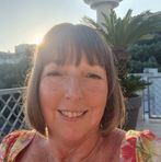 Elaine Holt - Facebook