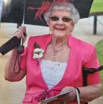 Elaine Yates - Facebook