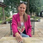 Dr Eleanor Barraclough - @eleanorbarraclough - Instagram
