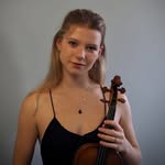 Eleanor Holmes - @nellieholmesviolin - Instagram