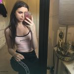 Eleanor Mathis - @hezejig - Instagram