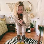 Eleanor Read - @pesiwo8702 - Instagram