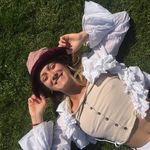 Eleanor - @eleanorstrongyoga - Instagram