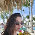 Elena Ash - Facebook