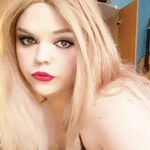 Elena Bennett - @elennaabennett - Instagram