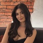 Elena Bobeico - @elenabobeico - Instagram
