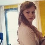 Elena Buck - @18elly01 - Instagram