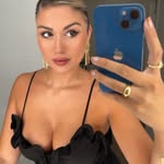 𝑬𝒍𝒆𝒏𝒂 𝑪𝒆𝒍𝒊𝒔 - @ele.celis92 - Instagram