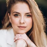Olena Ukrainets - @elenacherry10 - Instagram