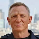 Elena Floyd - @danielcraig6018 - Instagram