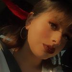 Elena Henderson - @3lena4thewinter - Instagram