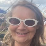 Elena Holmes - @elenamaryh - Instagram