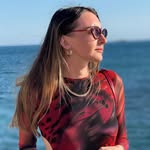 Elena Holmes - @elenaholmess - Instagram