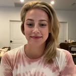 Elena James - @elenajam93 - Instagram