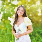 ELIZABETH - @elizabeth___avery - Instagram