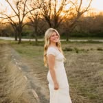 Elizabeth Bourgeois - @elizabeth.bourgeois12 - Instagram