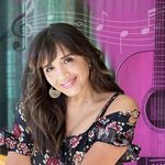 Elizabeth Carmona - @elicarmonachocolo - Instagram