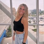 elizabeth - @elizabeth_geistt - Instagram