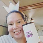 Elisha Gray Hawk - @elishasbooknook - Instagram