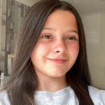 Elin Fflur Davies - @elinfflur.19 - Instagram
